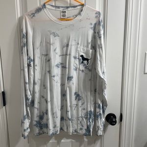 Victoria Secret Long Sleeve, Size L